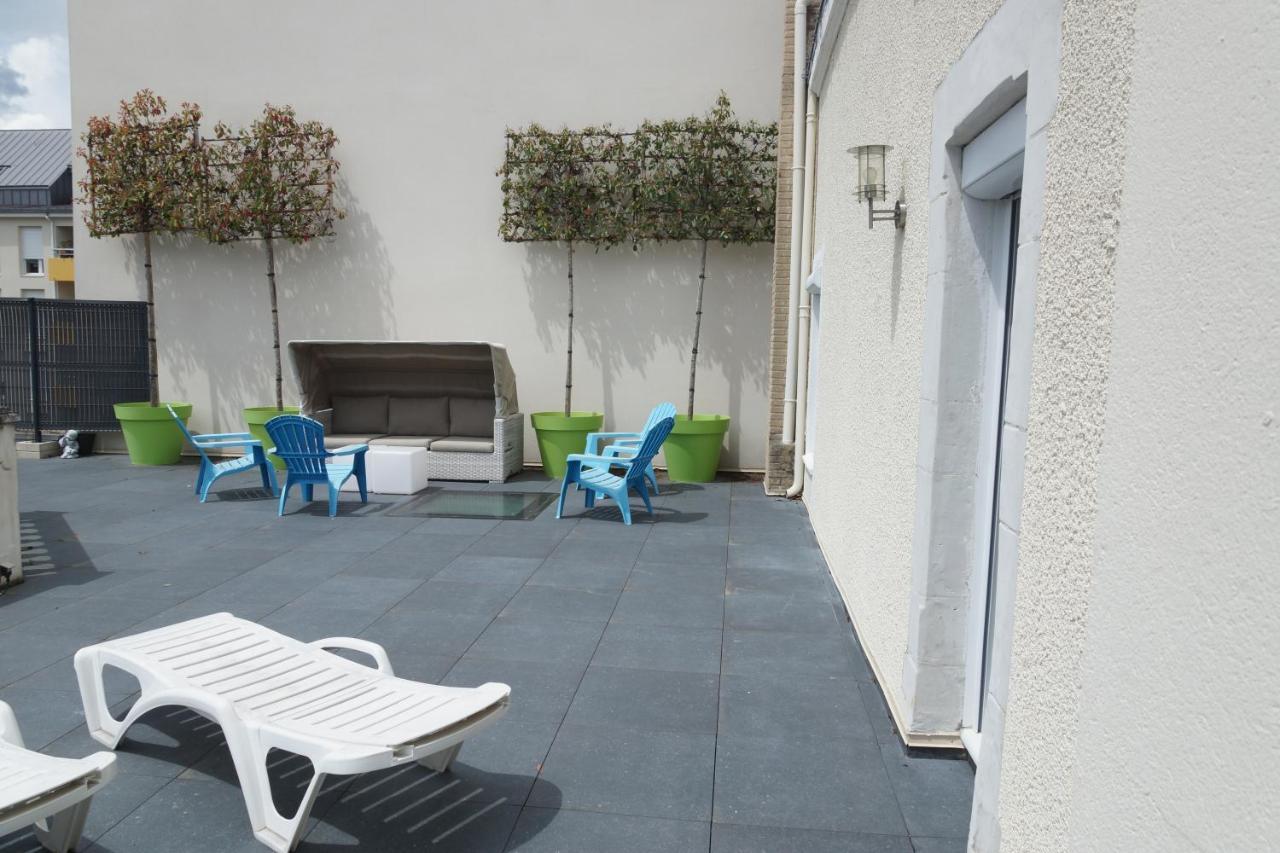 72M² Avec Terrasse Dans Demeure Angevine De 2 Etages Apartment Angers Bagian luar foto